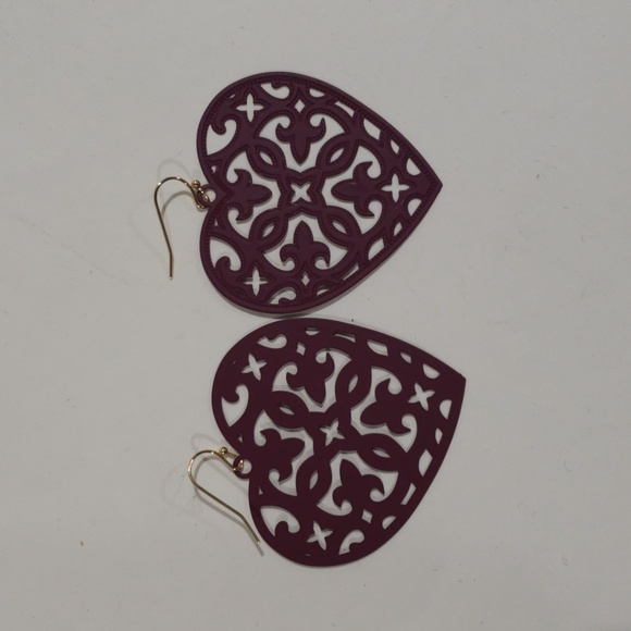 Maroon Filigree Heart Earrings with Gold Hooks – Elegant Women's Fashion Jewelry - Picture 6 of 9